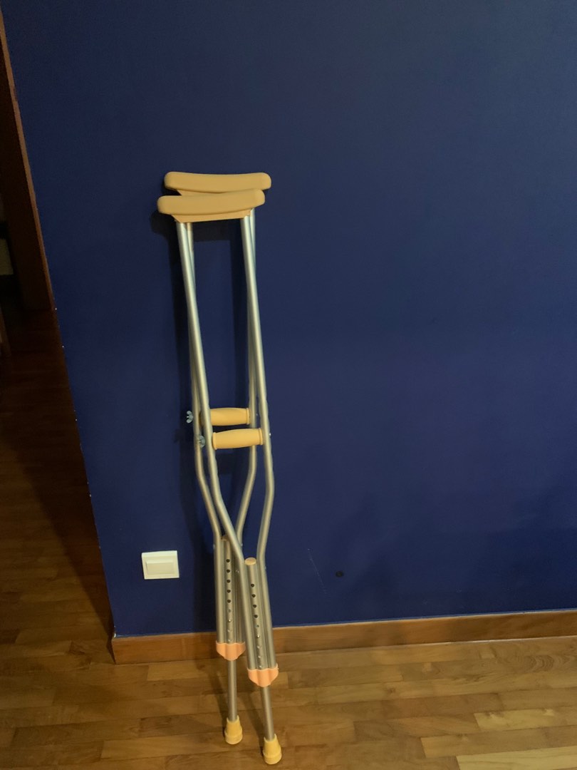 Crutches for sale, Health & Nutrition, Assistive & Rehabilatory Aids