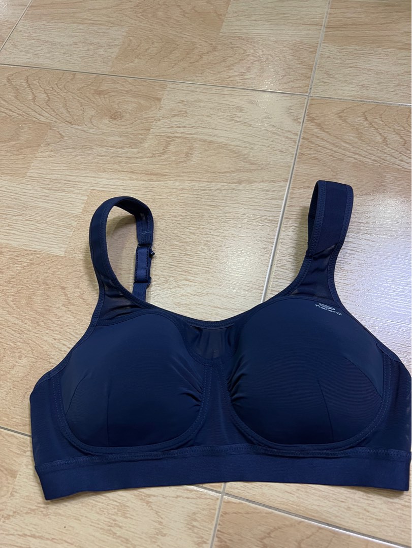 Decathlon Kalenji jogging comfort sports bra adjustable straps, Women's  Fashion, Activewear on Carousell