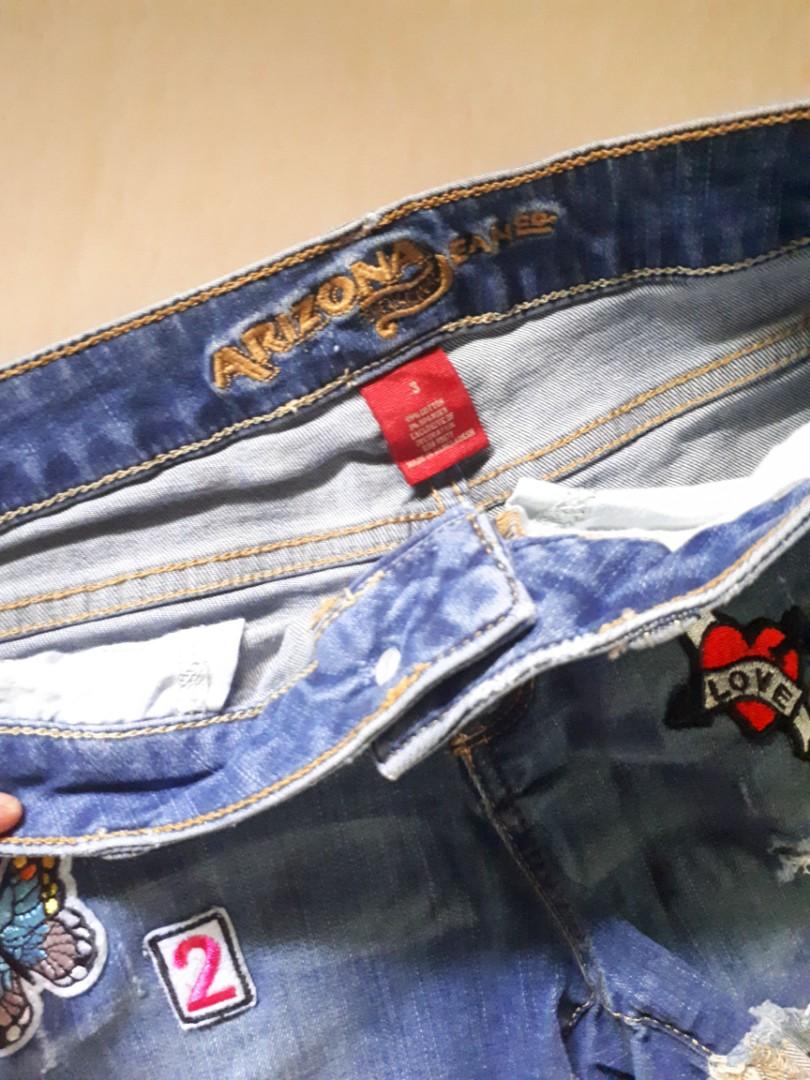 Denim shorts size 28 (Category: Shorts) located in Balanga. Submitted by _thriftizen (Listing ID 1190955584, Image 3). Description: like new condition waistline is very nice when worn.