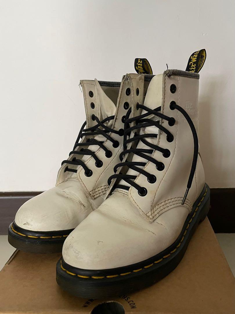 Full white hotsell doc martens