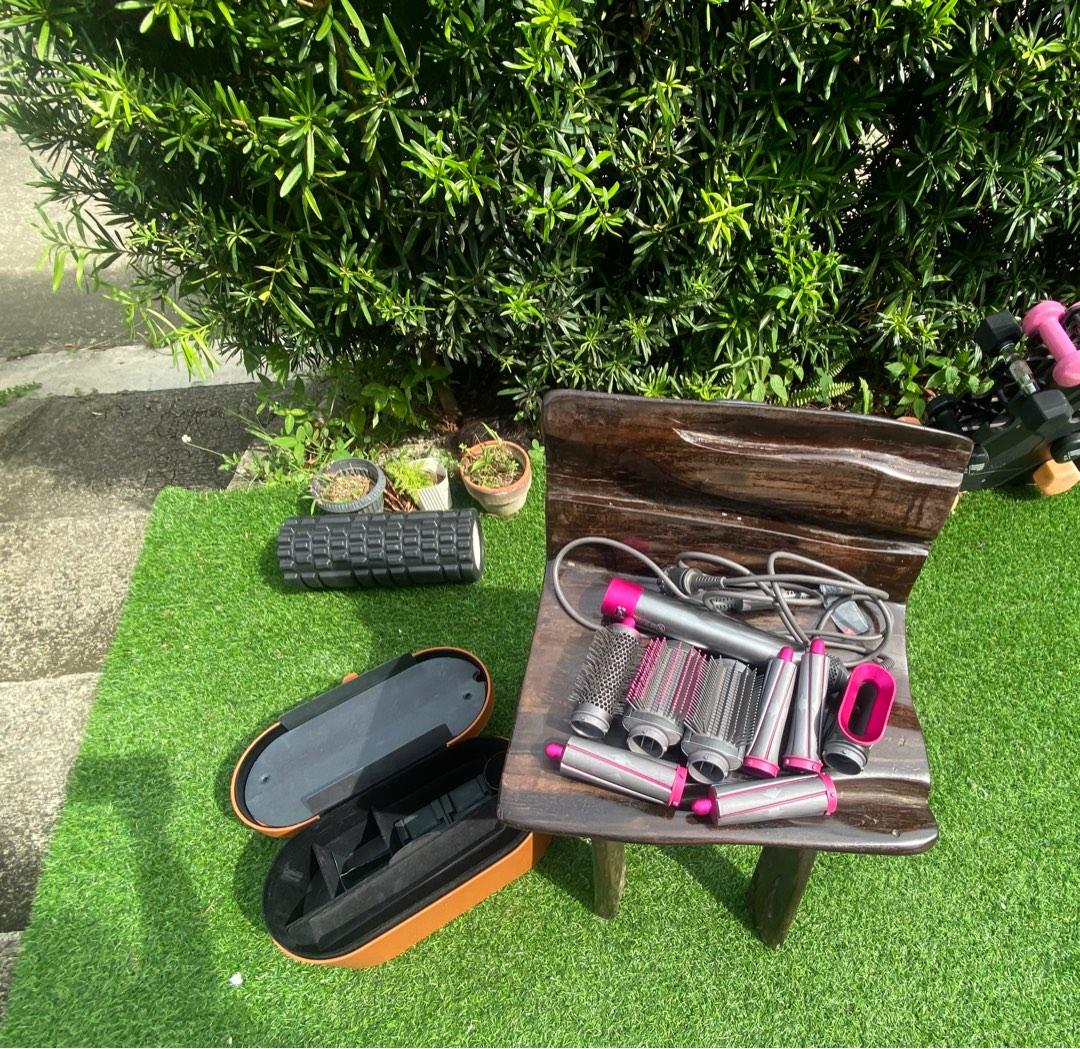 Dyson Airwrap, Beauty & Personal Care, Hair on Carousell