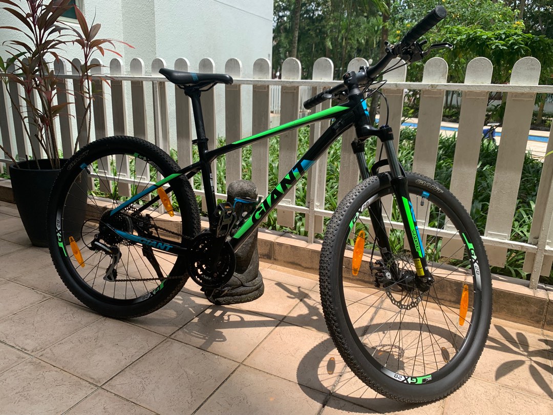 Giant atx 1 2018 top
