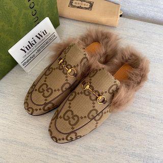 Gucci fluffy slippers