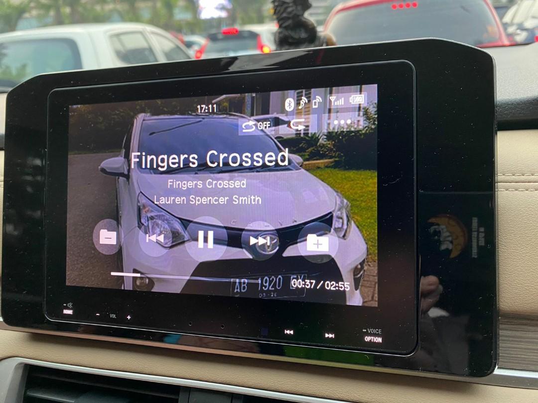 Head unit xpander 2022 8 inch / android auto / apple carplay ready