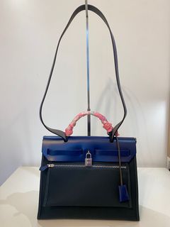 （分類：）位於 。 由 kinder.668. 提交（商品編號 1190980987，圖片 1）。簡介： 。