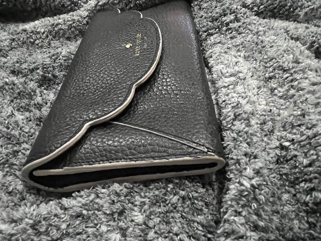 Kate Spade (Category: Luxury Bags & Wallets) located in Quezon City. Submitted by rnbhits (Listing ID 1191034779, Image 3). Description: Kaye Spade Wallet Clean inside and out, with card slots .