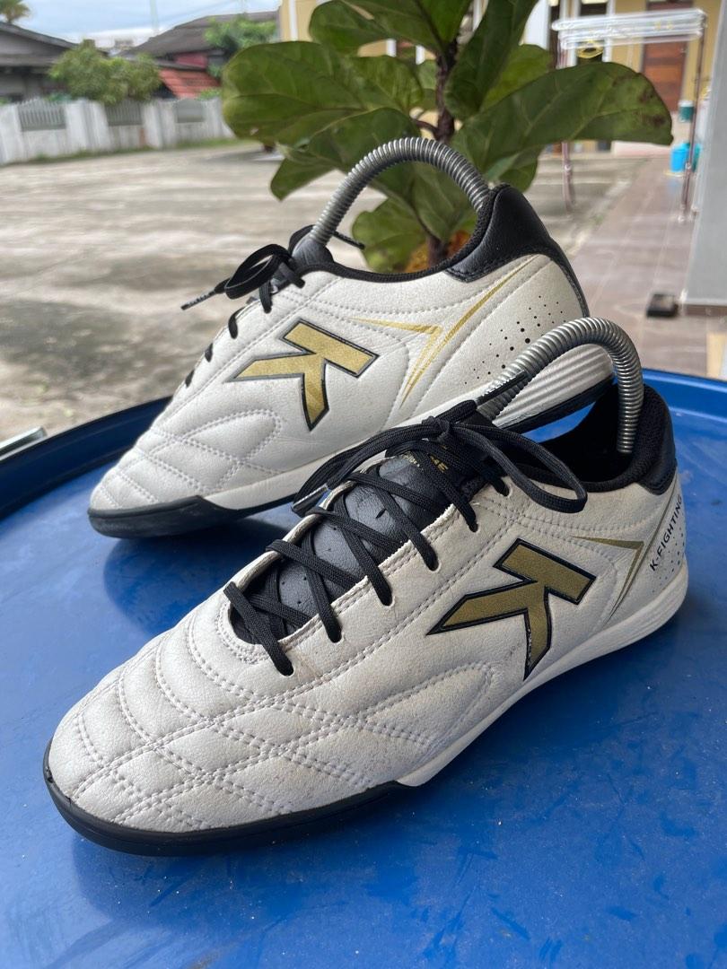 Kelme K Fighting Futsal Men s Fashion Activewear on Carousell