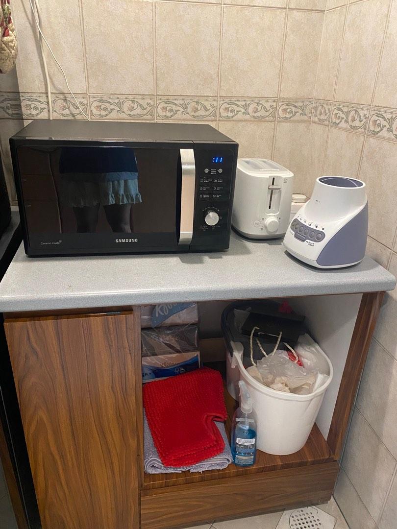 Kitchen Island with heat resistant top, Furniture & Home Living