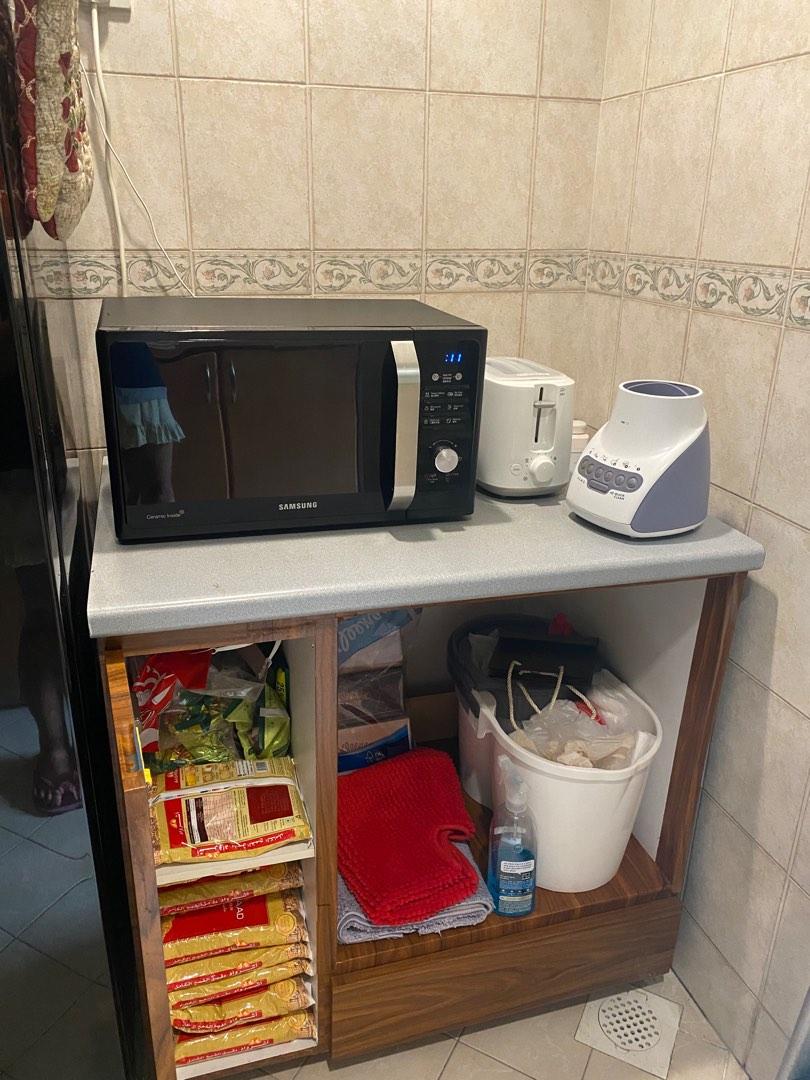 Kitchen Island with heat resistant top, Furniture & Home Living