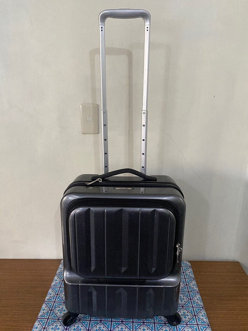 Luggage (Pronard ACE) from Japan w/ key TSA approved cabin size