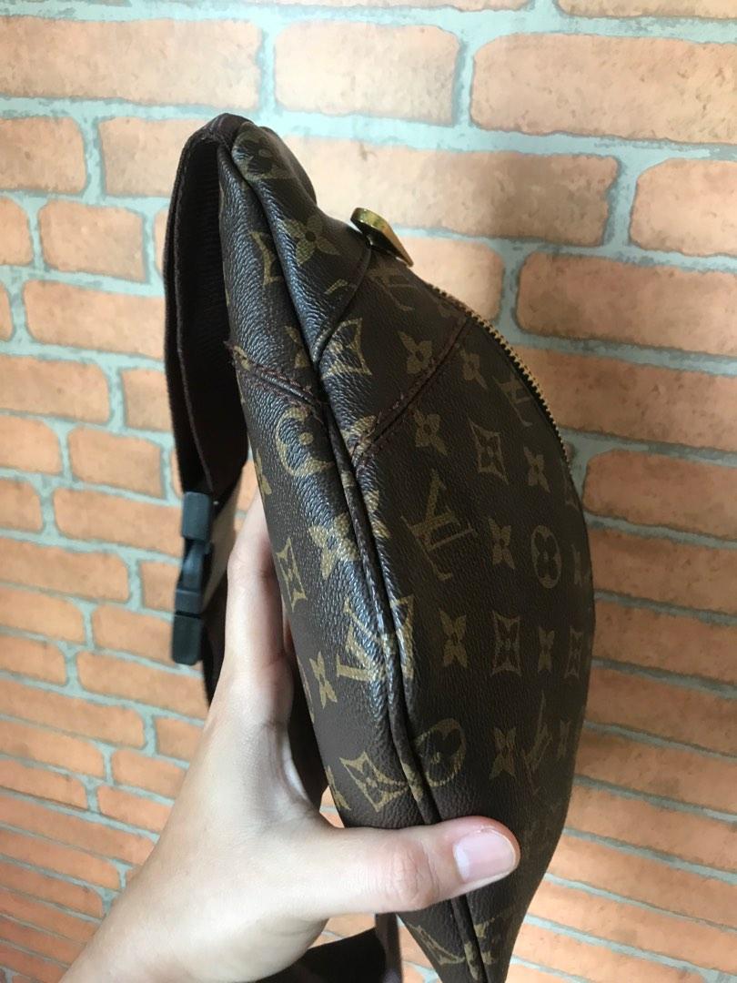LV Pouch bag crossbody Luxury Bags Wallets on Carousell