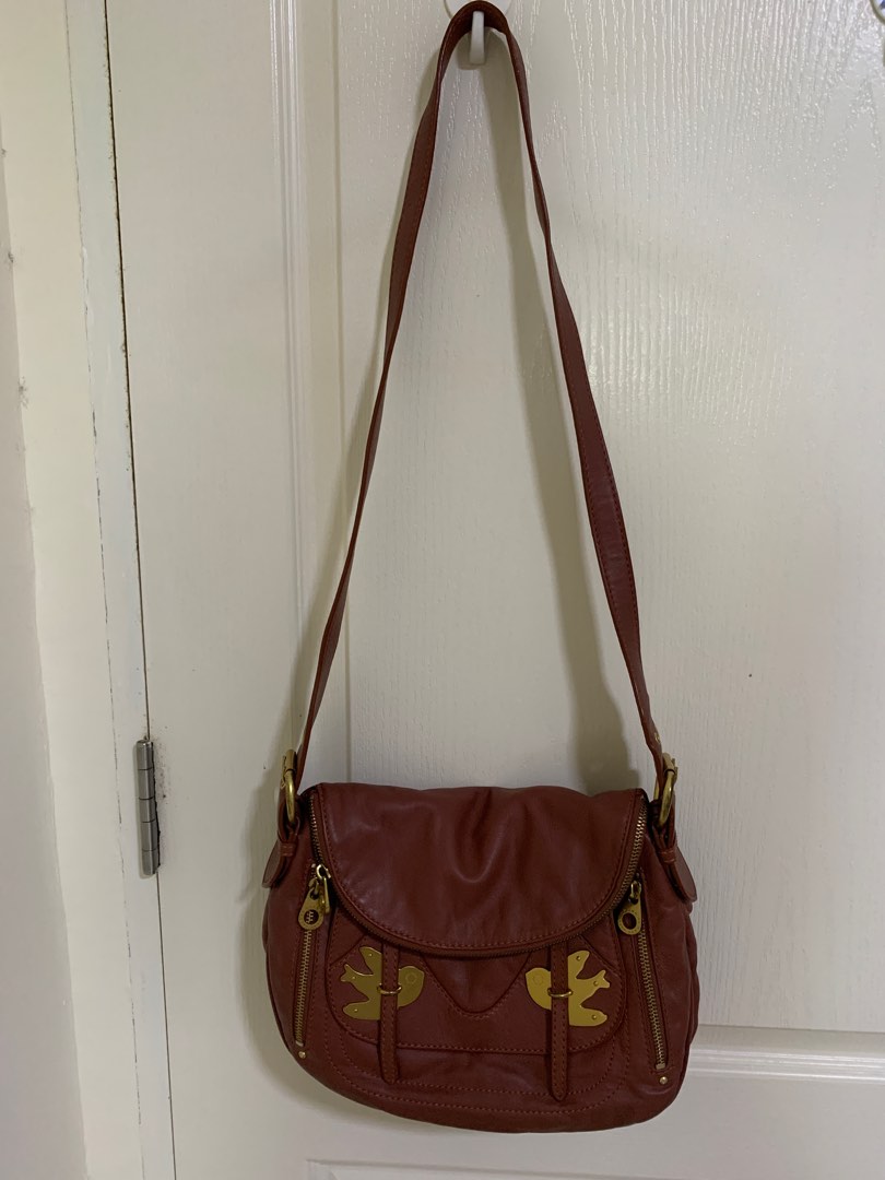 Marc Jacobs sling bag, Women's Fashion, Bags & Wallets, Crossbody Bags