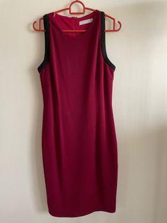 Maroon Bodycon Dress with functional pockets