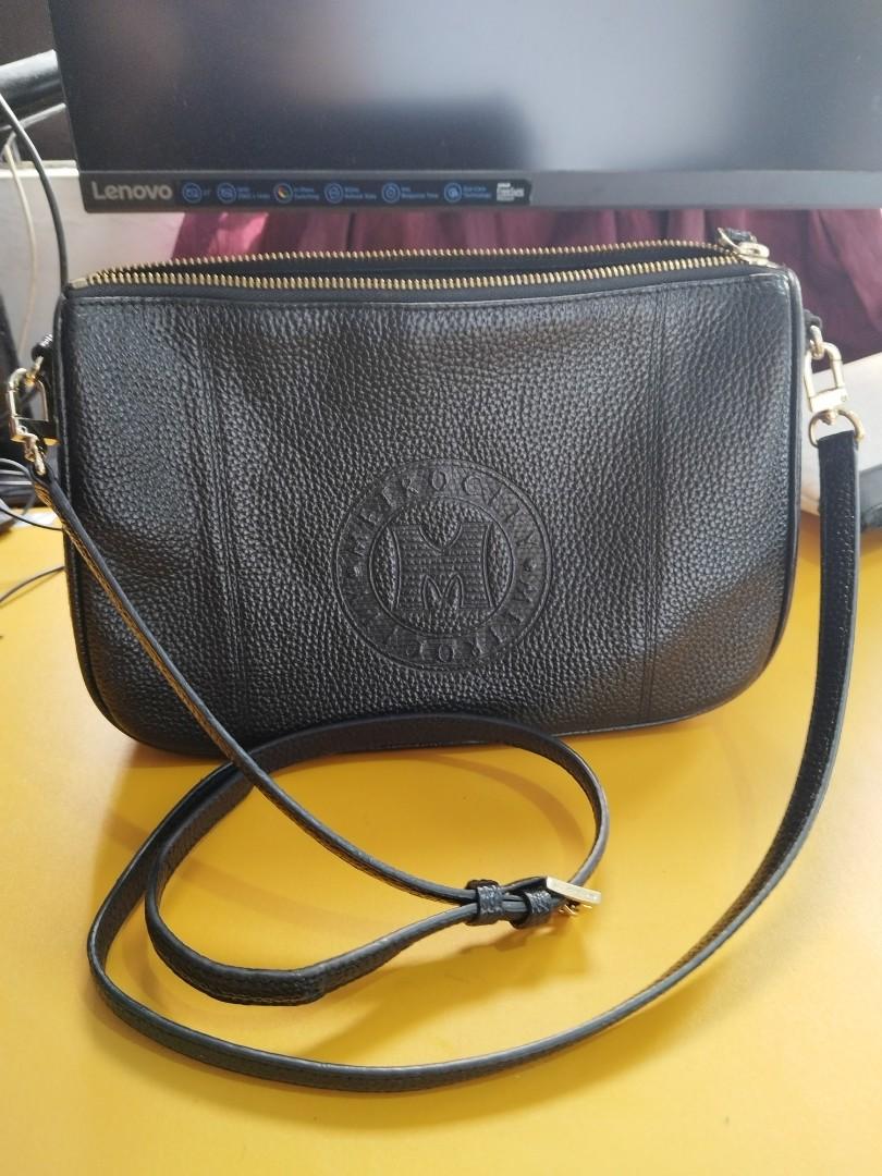 Metrocity Sling bag (Category: Luxury Bags & Wallets) located in Manila. Submitted by cfsg061214 (Listing ID 1176816245, Image 2). Description: Original Metrocity Excellent used condition Dm me.