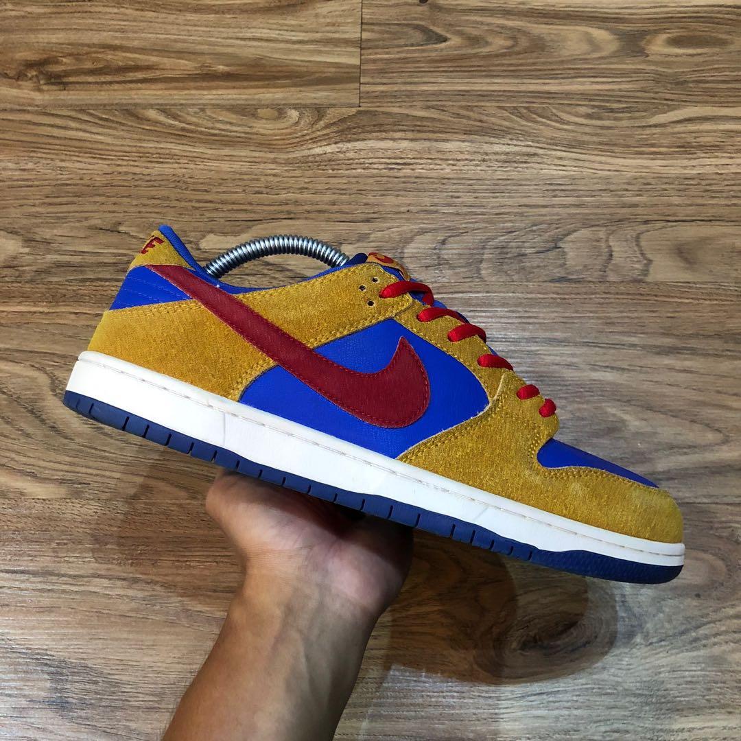 Nike sb dunk low 8.5 store