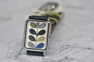 Orla Kiely 彩繪經典葉莖浮雕圖案手錶 (闊身藍綠色調表面、皮帶)64218662288769110