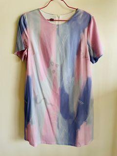 Pastel painting shift dress with functional pockets