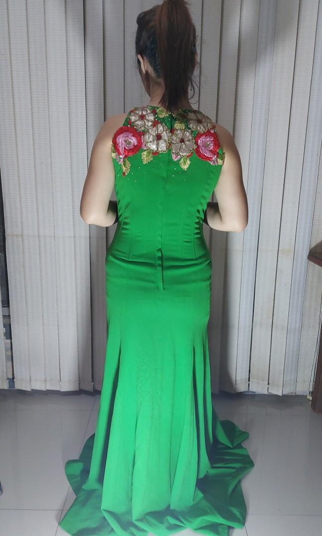 Rajo Laurel Greenl Womens Fashion Dresses And Sets Evening Dresses And Gowns On Carousell 1124