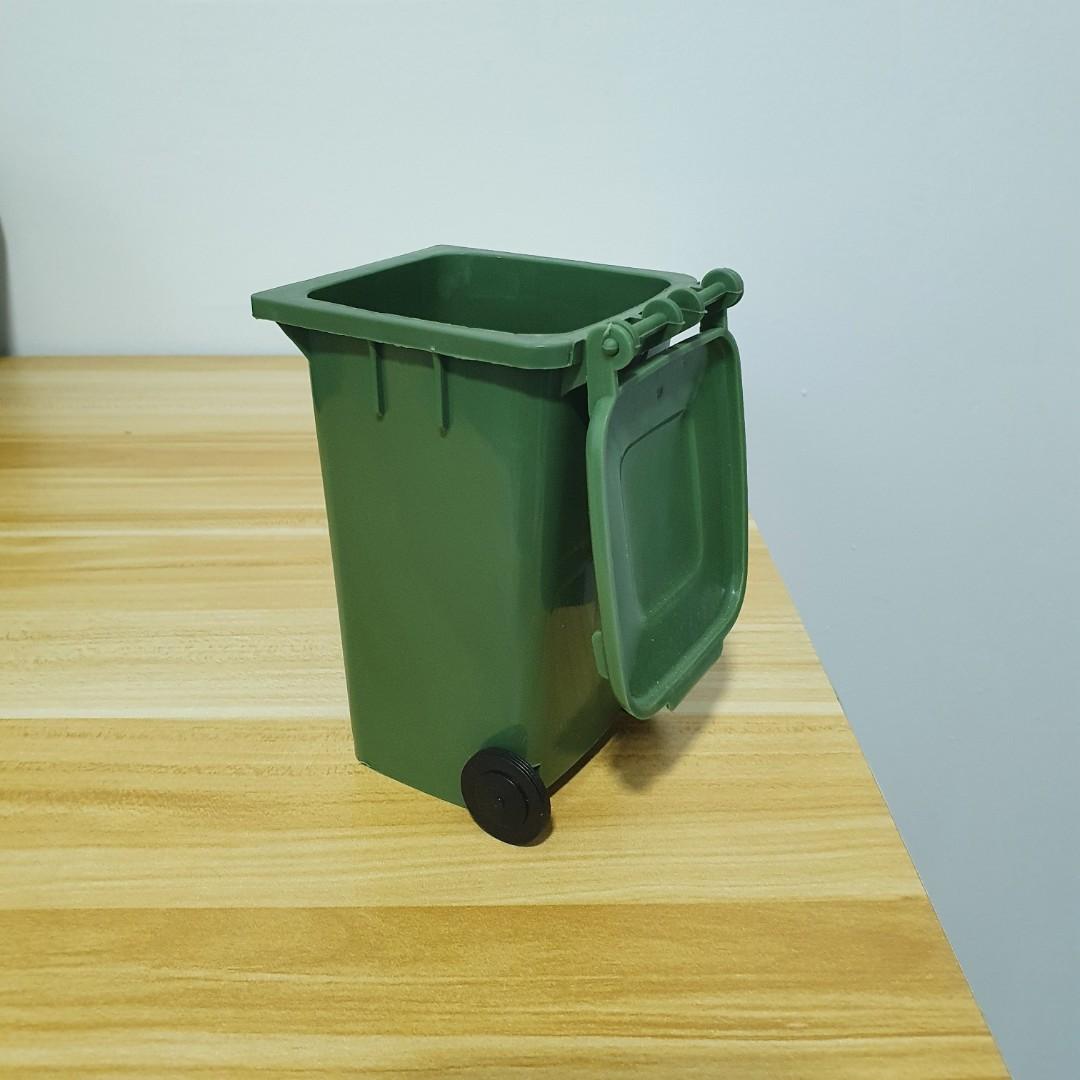 Refuse Bin Stationery Holder, Hobbies & Toys, Stationery & Craft, Other