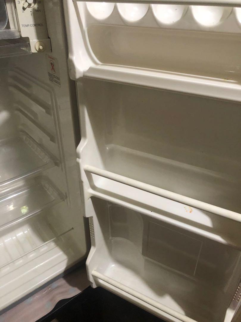 Sanyo Personal Refrigerator 3.1 cubic ft. Single Door , TV & Home