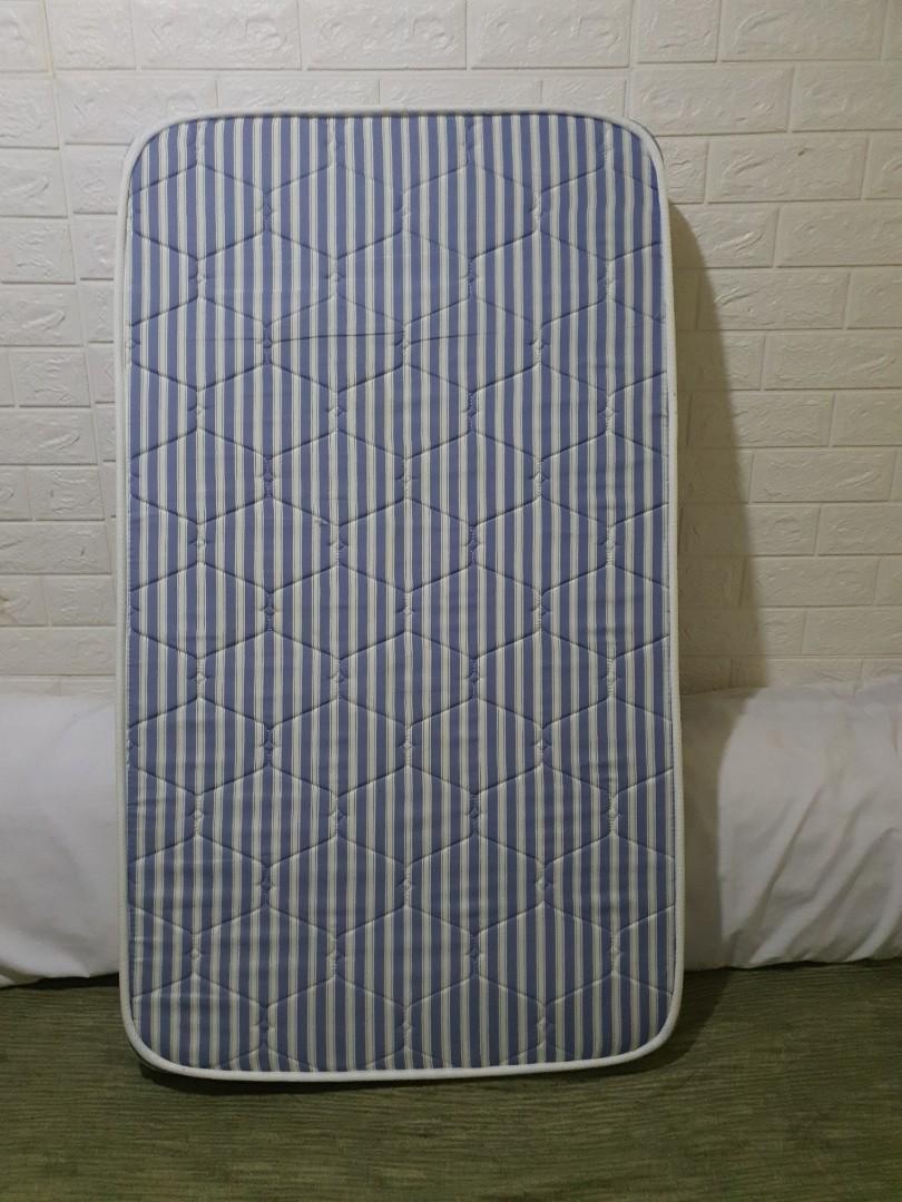 Used baby mattress for sale 2025