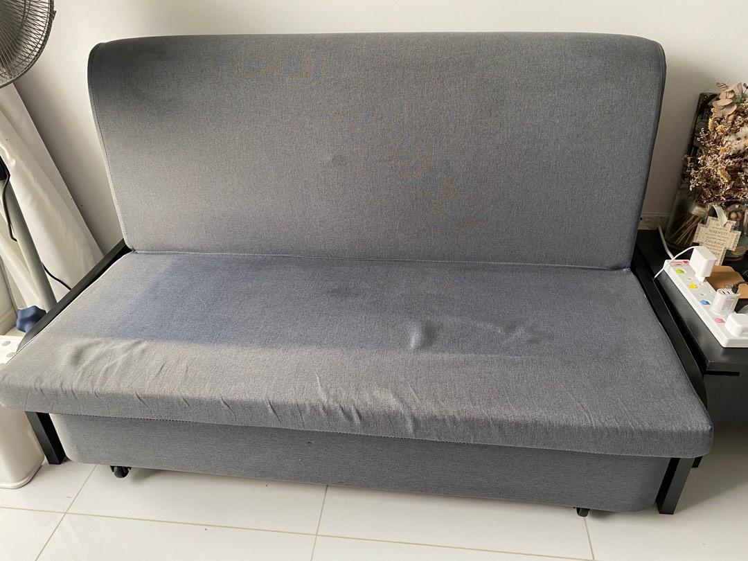 Sofa bed queen size to be used as temporary furniture