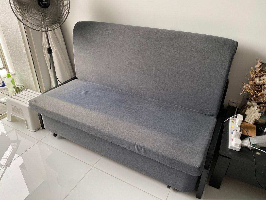 Sofa bed queen size to be used as temporary furniture