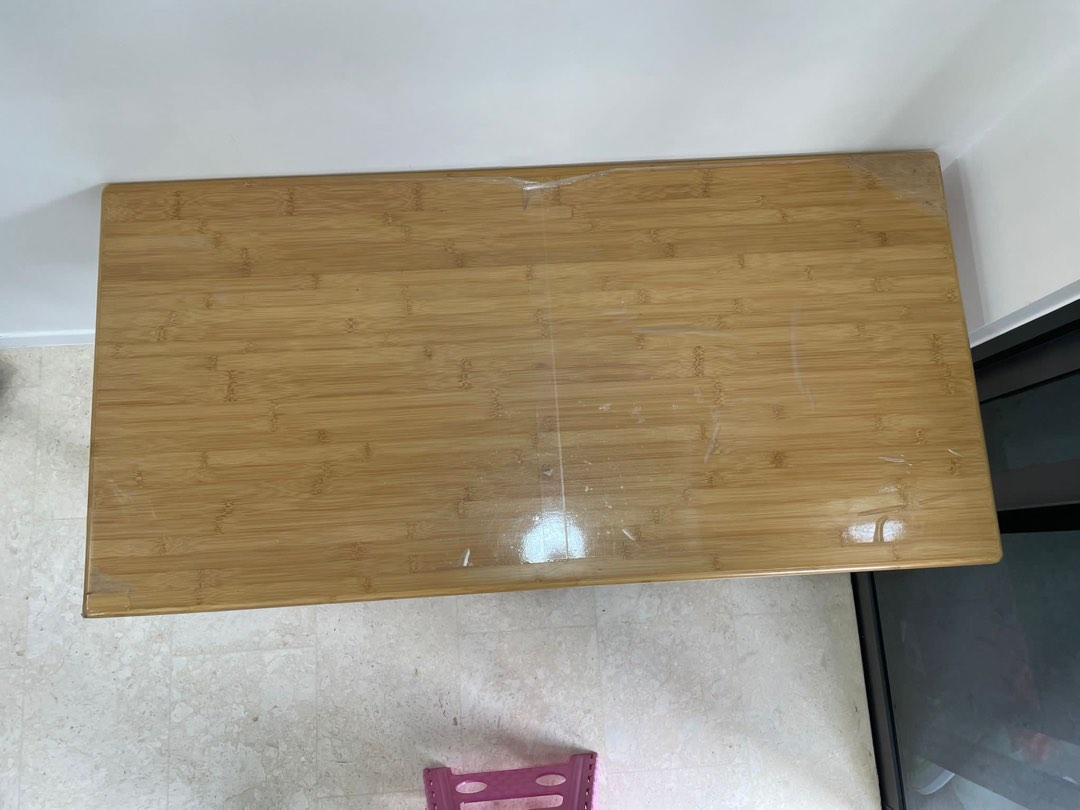 Table (Category: Tables & Sets) located in Singapore. Submitted by grasscrystal (Listing ID 1191090880, Image 3). Description: .