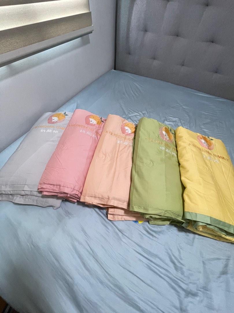 King size Tencel summer blanket (Category: Bedding & Towels) located in Singapore. Submitted by mindy_li (Listing ID 1191046206, Image 3). Description: Very soft and cooling King size: 2mx 2.4m Normal price sell at shopping center is above $80.