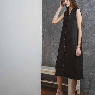 This is april keira knit dress