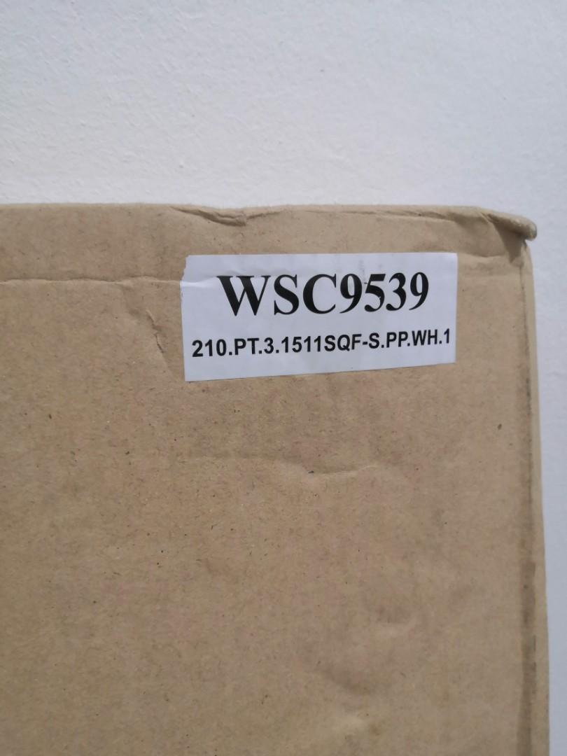 Toilet Seat Orin WSC9539, Furniture & Home Living, Bathroom & Kitchen