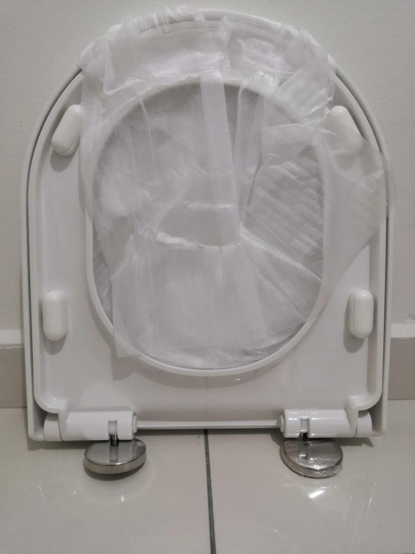 Toilet Seat Orin WSC9539, Furniture & Home Living, Bathroom & Kitchen