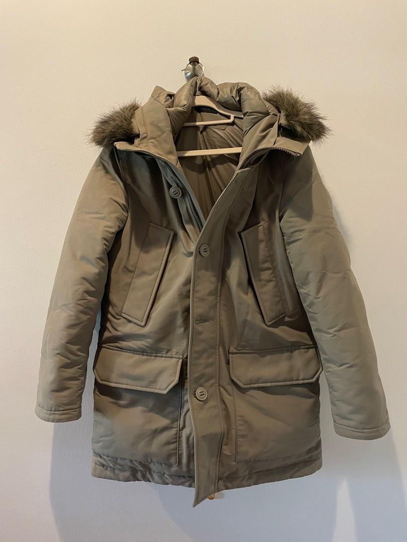 Uniqlo down parka unisex with faux fur hood price negotiable
