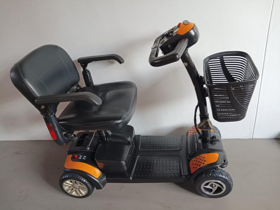 Used GEM mobility scooter, Sports Equipment, PMDs, EScooters & EBikes, EScooters & EBikes on