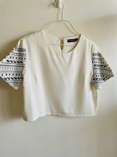 White Embroidery sleeve crop top