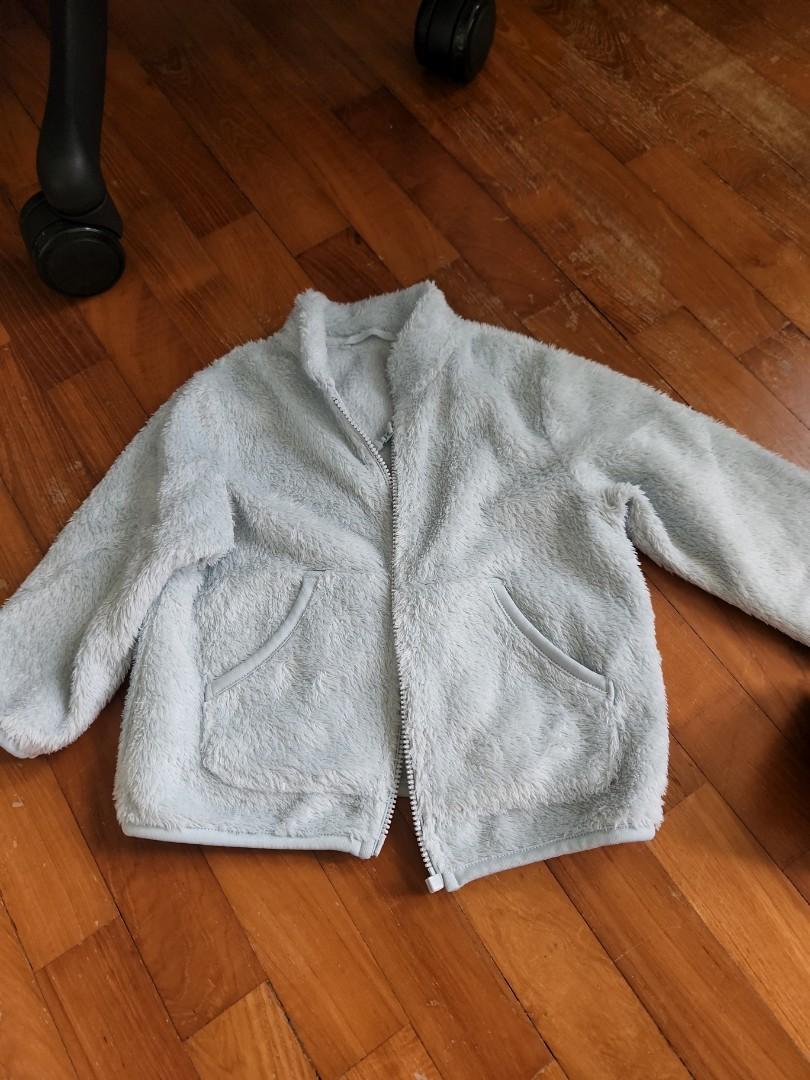 Winter jacket (Category: Babies & Kids Fashion) located in Singapore. Submitted by tvh89 (Listing ID 1190890690, Image 2). Description: 30dollars for the zara hoodie jacket 15dollars for the blue uniqlo jacket take both for 40dollars.