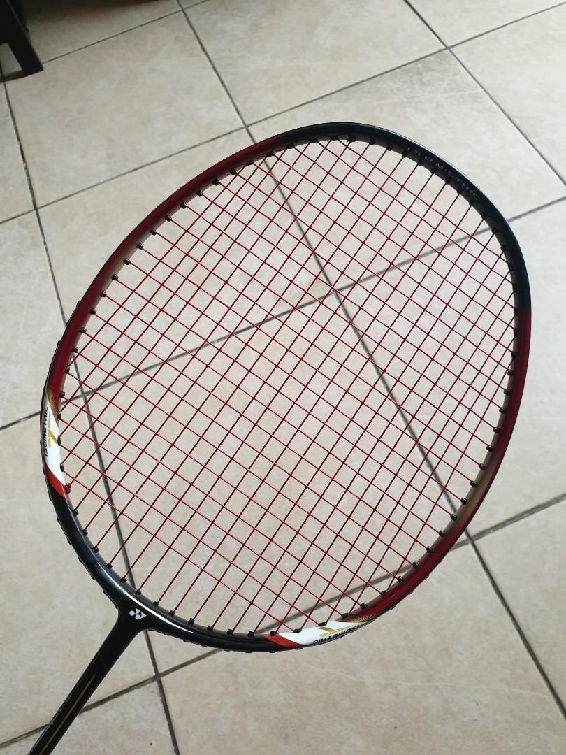Yonex Isometric Zeta badminton racket, Sports Equipment, Other Sports