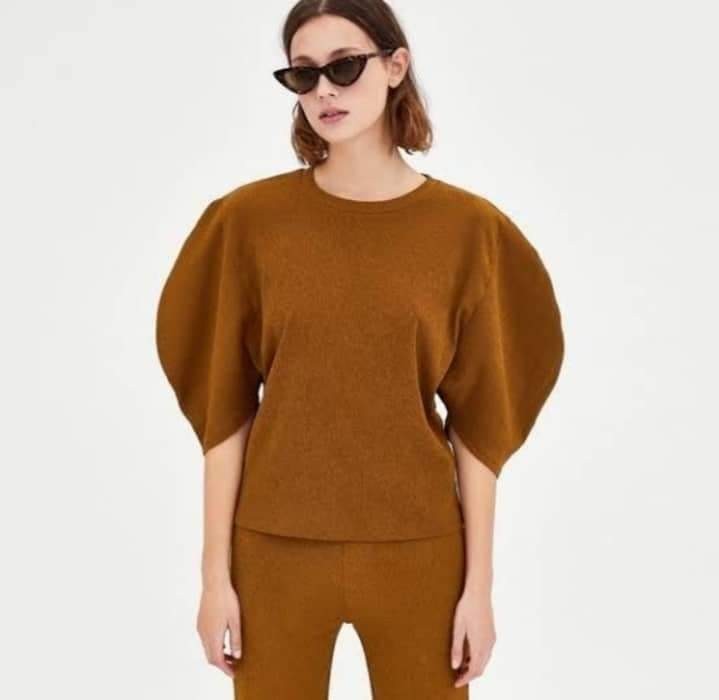 Zara puff sleeve textured top, Women's Fashion, Tops, Blouses on Carousell