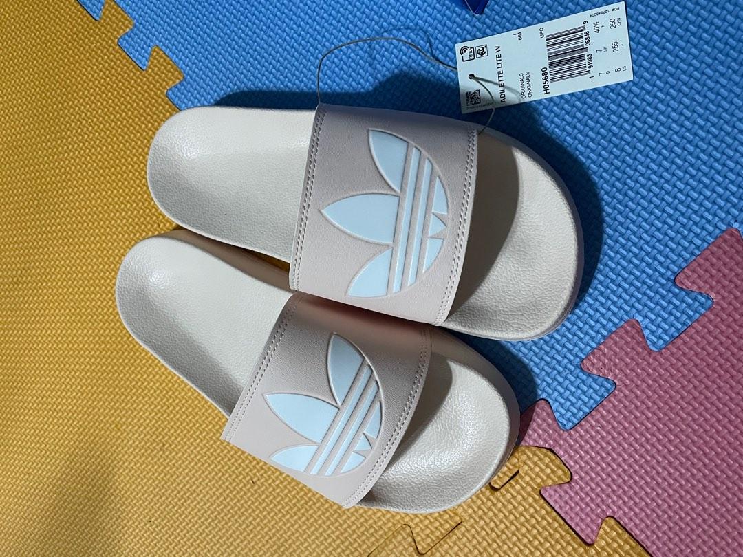 Adidas adilette lite pinktint US8 (Category: Slippers and slides) located in Caloocan City. Submitted by devski (Listing ID 1191279267, Image 3). Description: For sale Authentic US-bought Adidas adilette lite pink tint US8/eu40.5/uk7 1600.