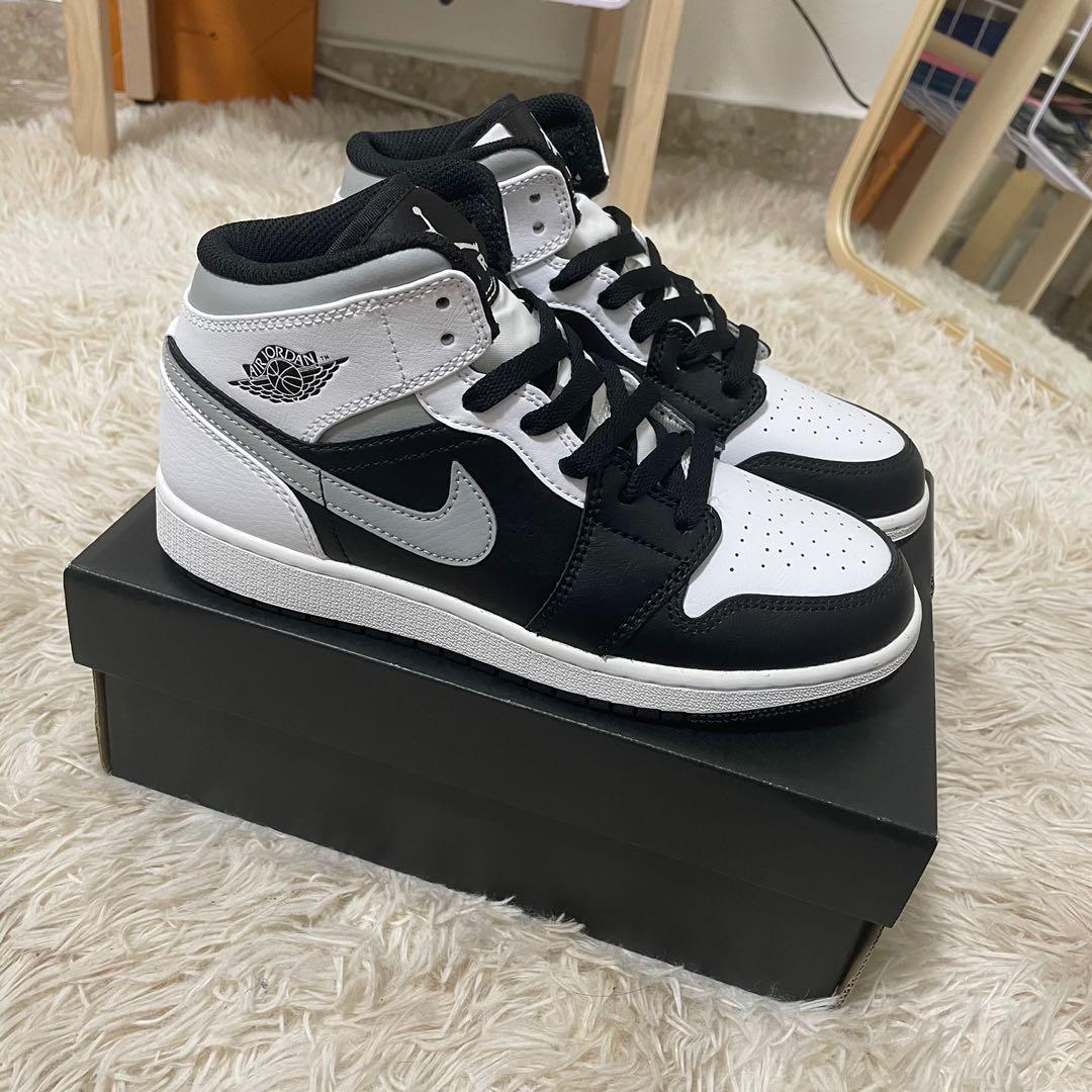 air max motion 2 colors