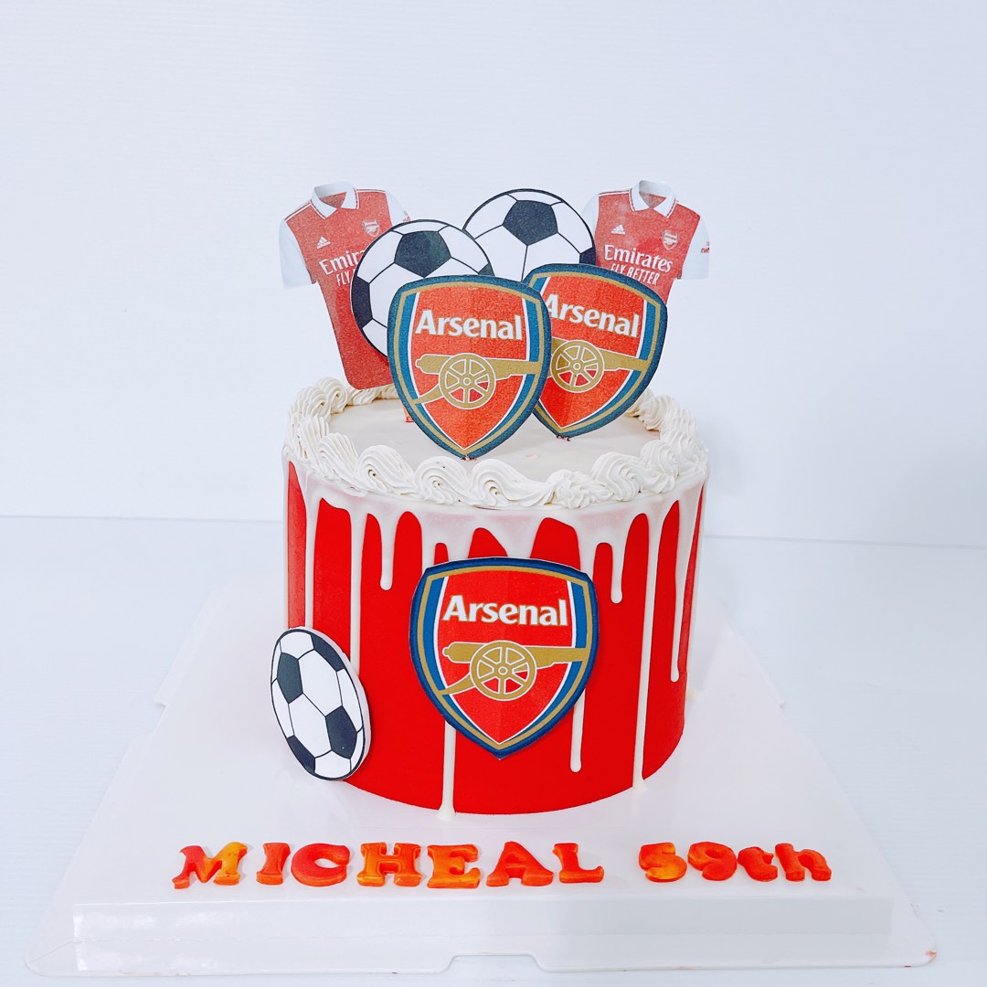 Arsenal football shirt cake | Shirt cake, Soccer birthday cakes, Tea cakes