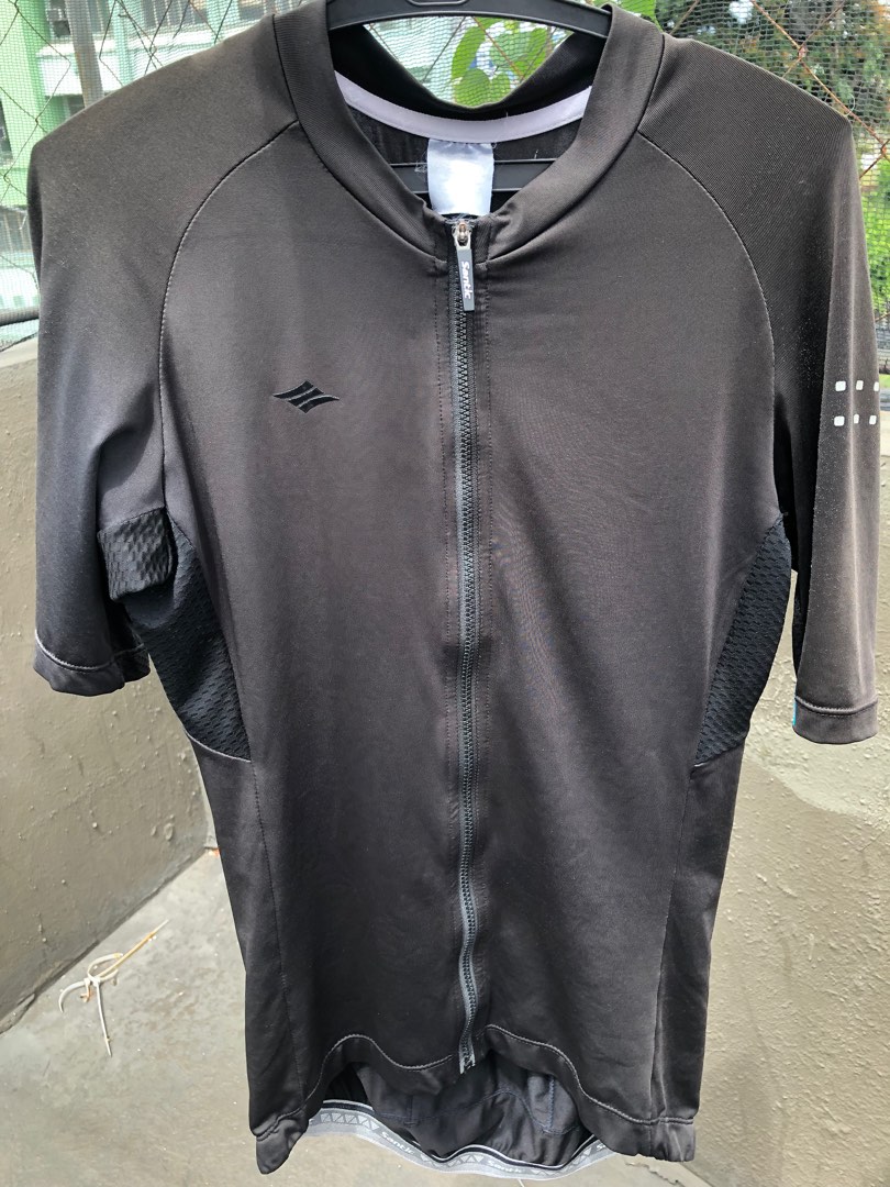 Authentic Santic Cycling Jersey, Sports Equipment, Bicycles & Parts, Bicycles on Carousell