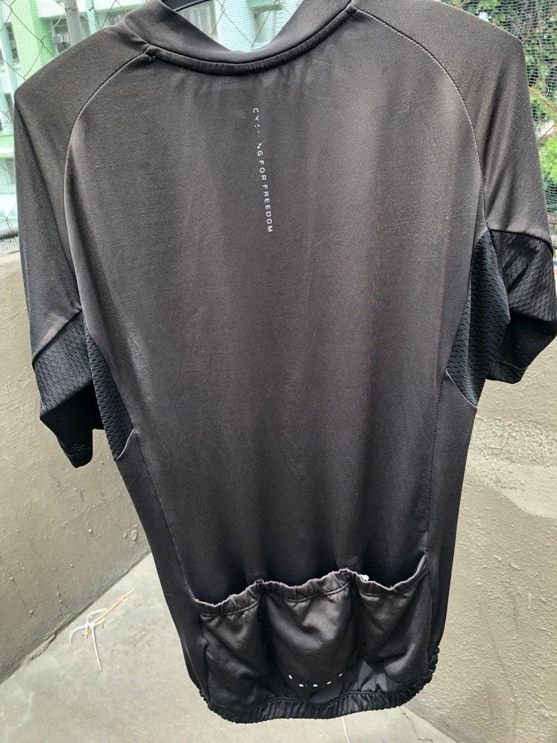 Authentic Santic Cycling Jersey (Category: Bicycles) located in Cebu City. Submitted by markid0956 (Listing ID 1191128709, Image 2). Description: Asian Medium Size.