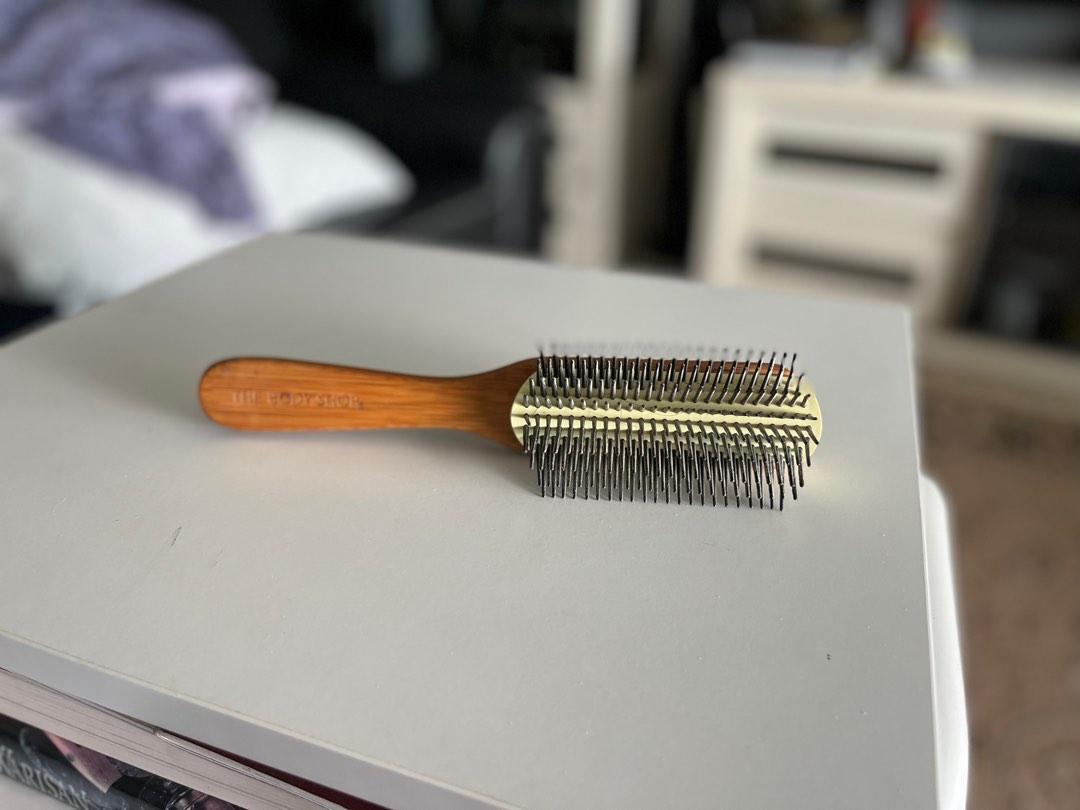 Body Shop Hair Brush, Beauty & Personal Care, Hair on Carousell