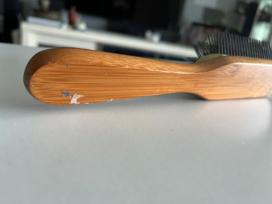 Body Shop Hair Brush, Beauty & Personal Care, Hair on Carousell