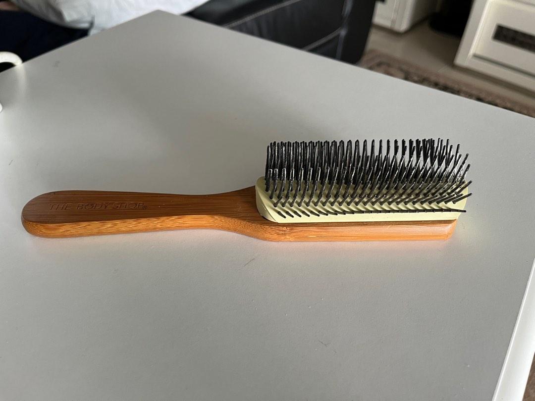 Body Shop Hair Brush, Beauty & Personal Care, Hair on Carousell