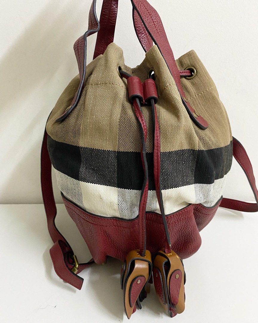 Burberry heston bucket sales bag