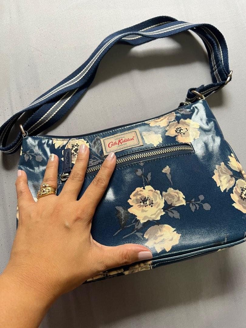 Cath Kidston sling bag (Category: Cross-body Bags) located in Antipolo. Submitted by d3lbart (Listing ID 1191149947, Image 2). Description: Body is In good used condition, puller lang ang problem. Please see pic. Actual photo posted. .