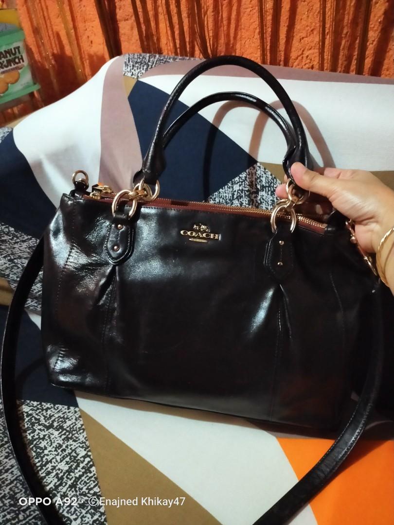 Coach Repaint Leather Bag, Luxury, Bags & Wallets on Carousell