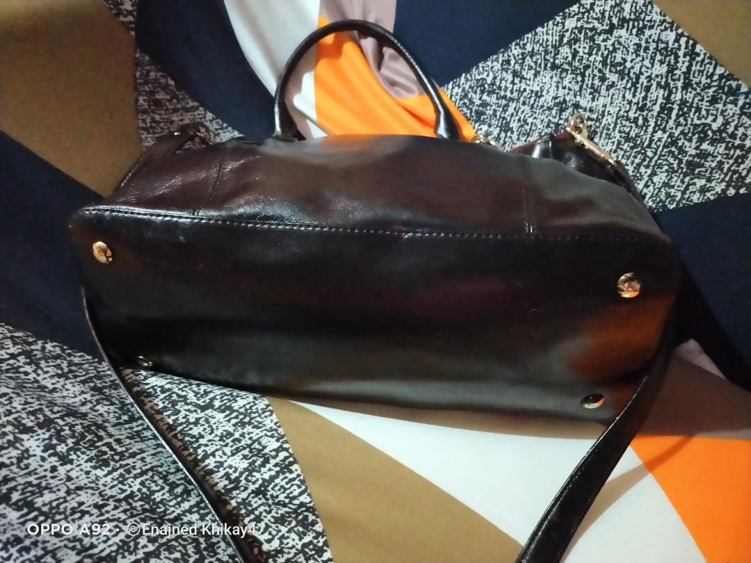 Coach Repaint Leather Bag, Luxury, Bags & Wallets on Carousell